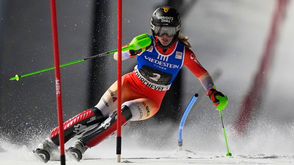 Courchevel. Une première manche solide pour Camille Rast, Mikaela Shiffrin en tête