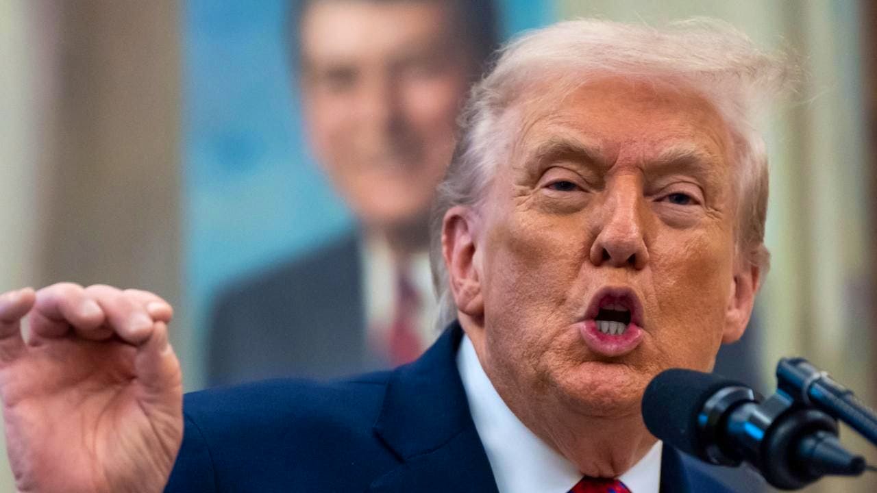 Etats-Unis Royaume-Uni. Trump poursuit la BBC pour 10 milliards de dollars