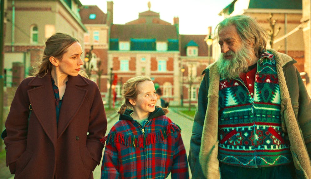 Timsit. Finalement, Zoé n'a pas vraiment trouvé le vrai Père Noël, mais un grand-père, assurément!