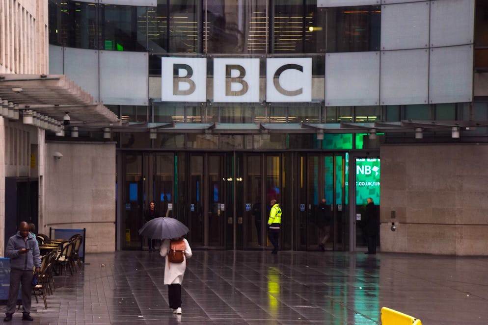 Trump reicht Milliardenklage gegen BBC ein - Gallery. Die BBC sieht keine Grundlage für eine Verleumdungsklage.