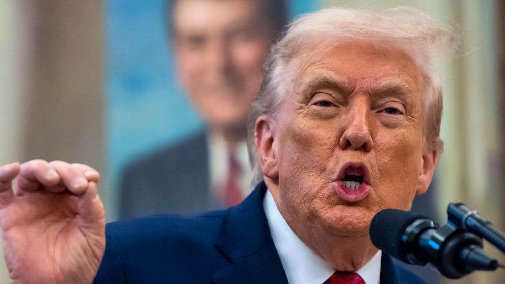 US-Präsident Donald verklagt ein Medienunternehmen nach dem anderen – jetzt ist die BBC dran. (15. Dezember 2025)