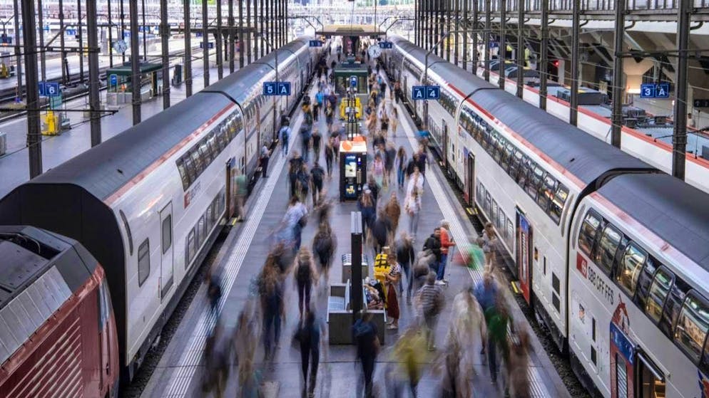 Rail traffic at Lucerne station was disrupted on Tuesday afternoon. (archive photo)