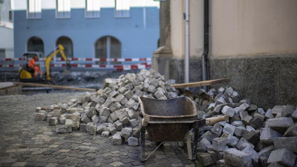 L'inchiesta su presunti accordi illeciti nel campo della costruzione vede coinvolte sei imprese, che si estendono dal Moesano al Sopraceneri. (immagine simbolica)