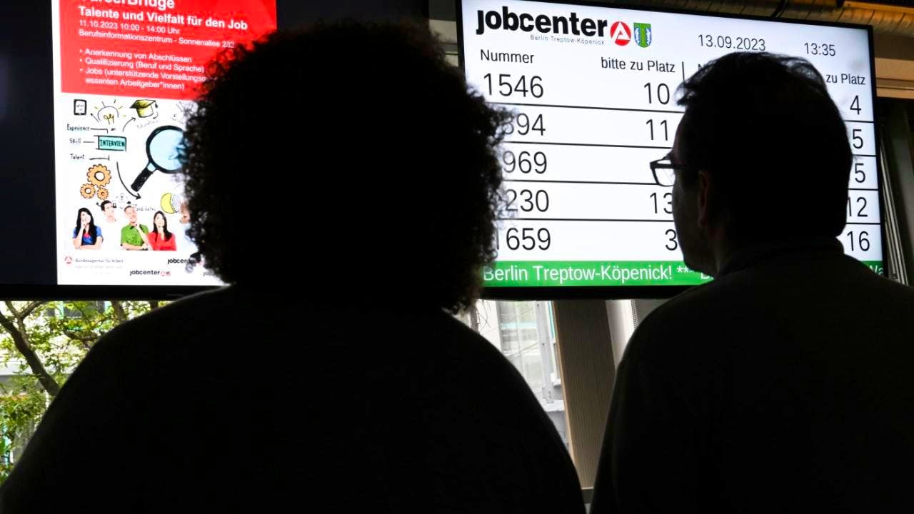 Germany. German government decides to end the citizen's allowance