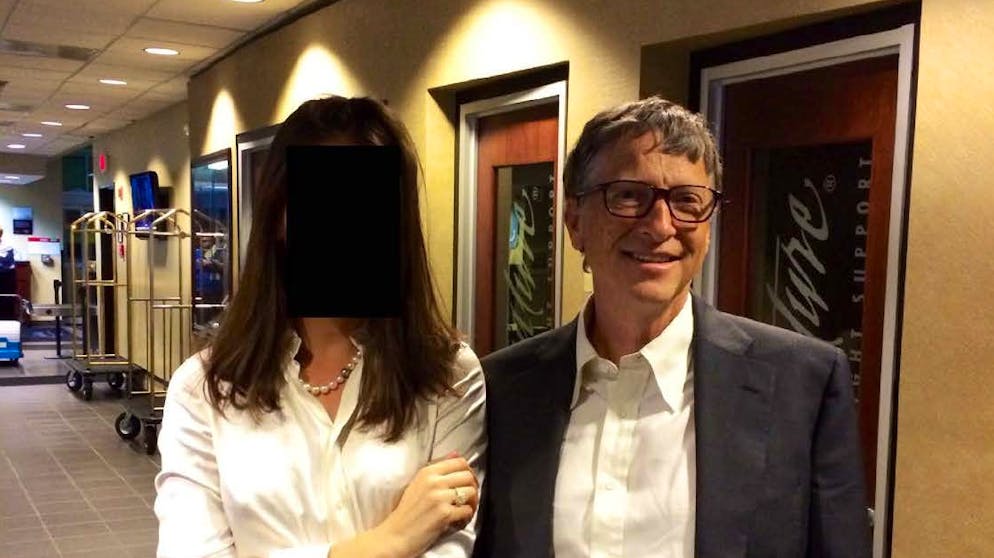 Gates, Bannon, Chomsky.... Des démocrates américains publient de nouvelles photos liées à Epstein