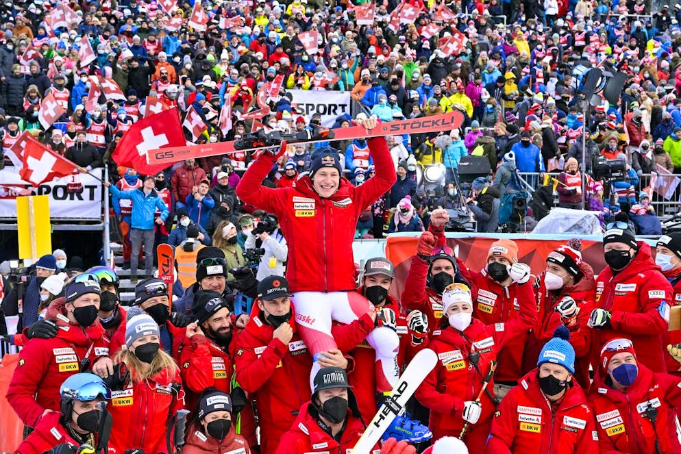 L'8 gennaio 2022, Marco Odermatt vince per la prima volta lo slalom gigante di Adelboden.