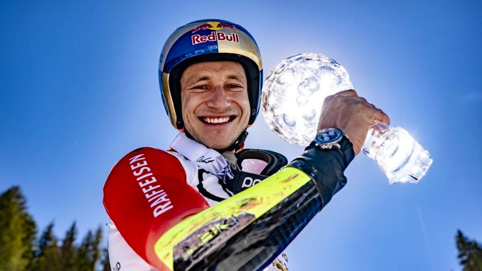 Je ein Quintett fordert die Preisträger von 2024 heraus - Gallery. Marco Odermatt, der Schweizer Sportler der letzten vier Jahre, steht auch 2025 wieder zur Wahl