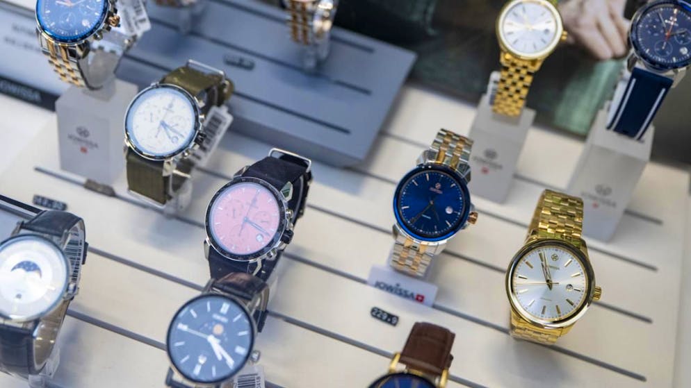 Non è più così facile vendere orologi all'estero.