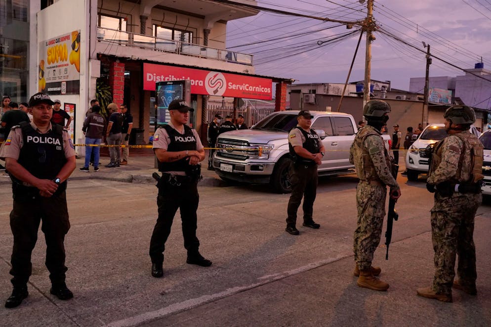 Ehemaliger Fussball-Nationalspieler in Ecuador erschossen - Gallery. Ecuadors Ex-Nationalspieler Mario Pineida ist ermordet worden.