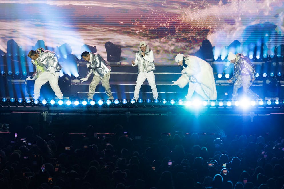 Da sinistra, Nick Carter, Howie Dorough, Bian Littrell, Kevin Richardson und AJ McLean durante il concerto dei Backstreet Boys agli Ski-Openings di Schladming lo scorso 5 dicembre.