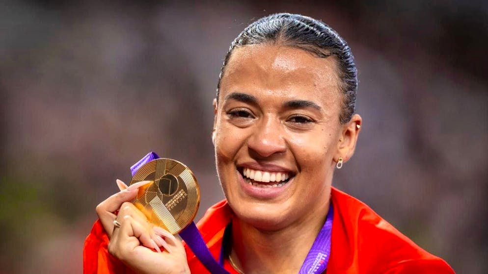 One quintet each challenges the 2024 award winners - Gallery. Ditaji Kambundji, the world champion in the 100 m hurdles