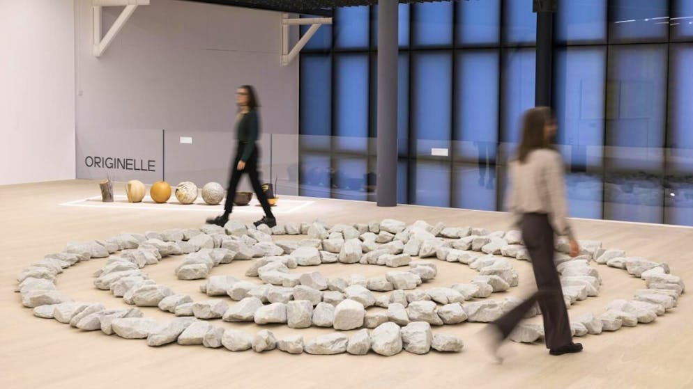 «Racines», la nouvelle exposition de la Fondation Opale à Lens (VS) - Gallery. La nouvelle exposition de la Fondation Opale se présente par "chapitres". Ici, il s'agit de la section "Originelle".