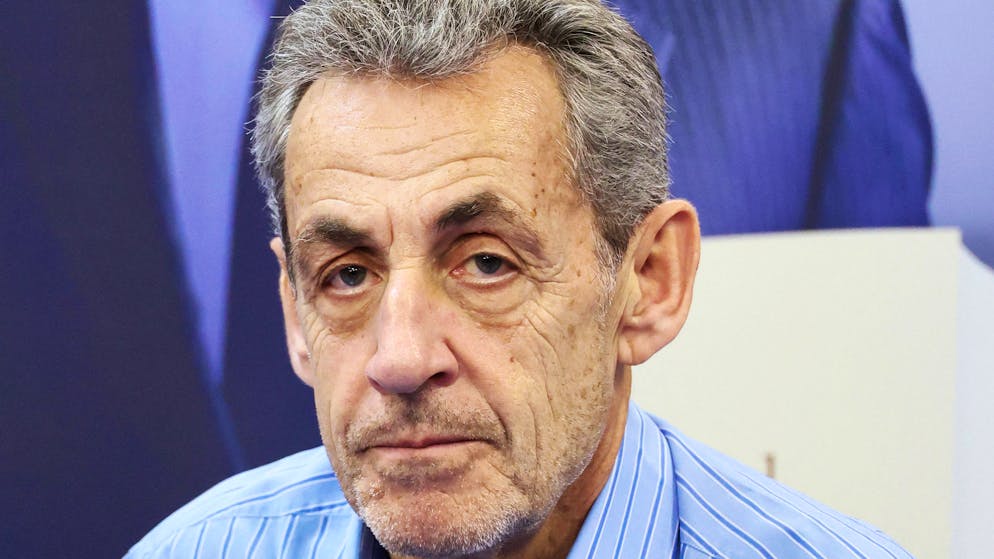 En prison, deux détenus ont visé Nicolas Sarkozy dans une vidéo choc