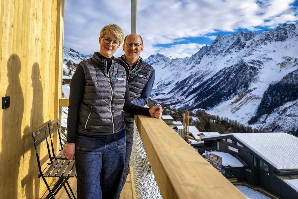 New Hotel Momentum in Blatten. Hoteliers Esther and Lukas Kalbermatten enthuse: "It's more than just a building project".