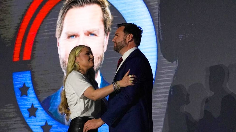 In molti sui social si sono interrogati sul rapporto fra Erika Kirk e il vicepresidente degli Stati Uniti JD Vance. (Foto archivio)