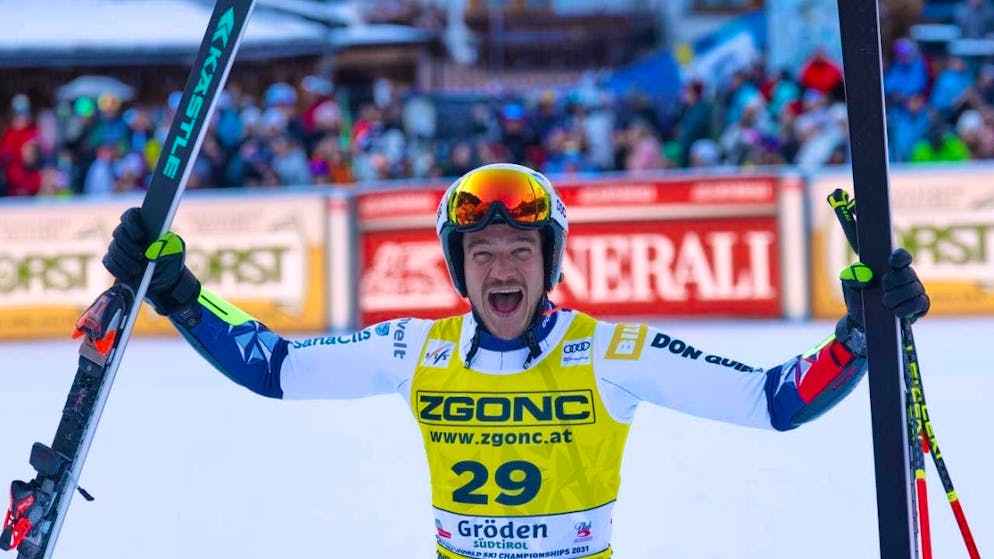 Jan Zabystran celebrates: The Czech skier with bib number 29 wins the Super-G in Val Gardena/Gröden