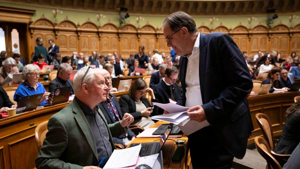 Ultime consultazioni prima di un voto alla camera del popolo.