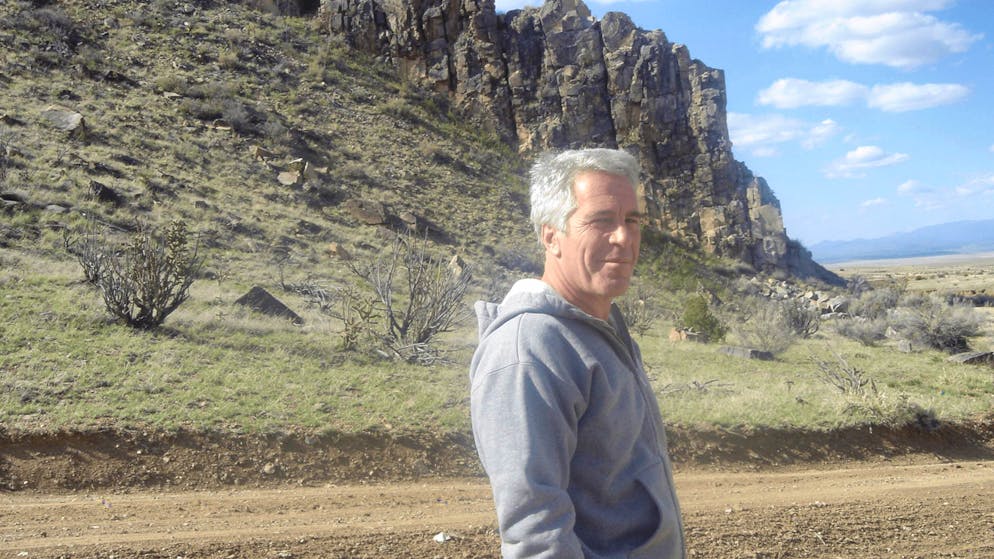 Tausende Dokumente veröffentlicht. Gelöschtes Trump-Foto wieder online – das musst du über die Epstein-Akten wissen