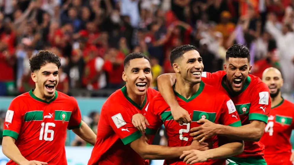 Angeführt von PSG-Star Achraf Hakim (2.v.r.) gilt Marokko am Heimturnier als Topfavorit