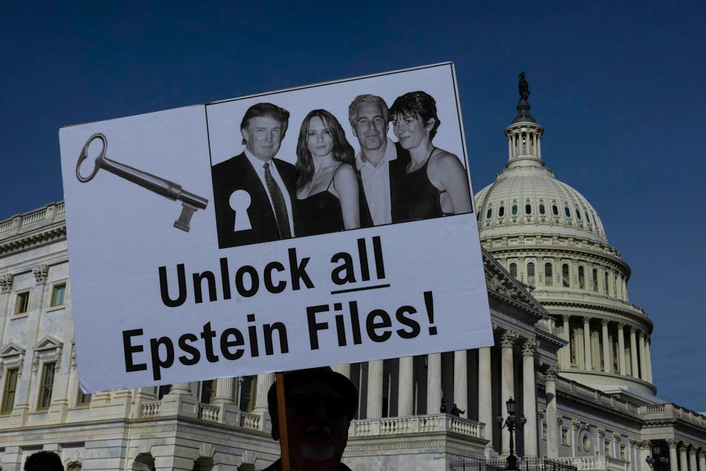 Opfer-Anwalt John Scarola: «Die Öffentlichkeit ist nicht glücklich mit dem veröffentlichten Material. Es wird weiterhin starke Forderungen nach weiteren Ermittlungen geben.» (Archiv)