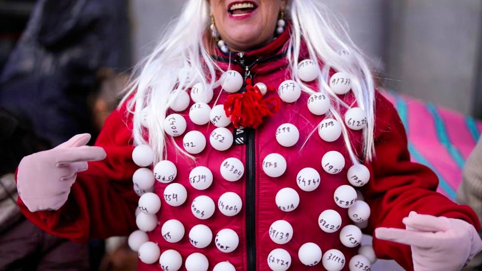 Zwei Tage vor Heiligabend halten Millionen Spanier traditionell den Atem an. Die Weihnachtslotterie beschert unzählige Preise und Glücksmomente.