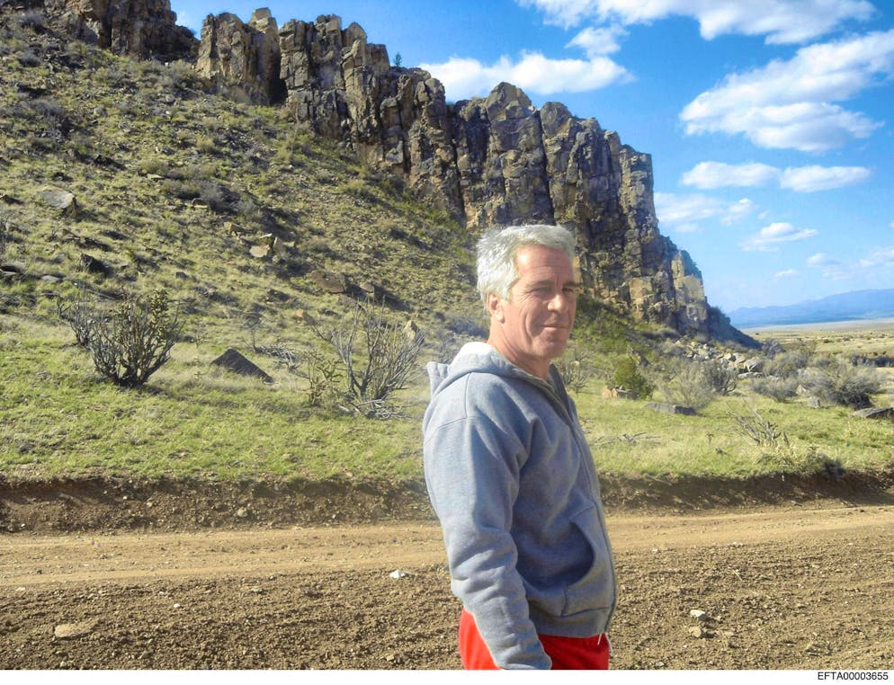 Chi e cosa si può vedere nei più recenti file di Epstein?. Jeffrey Epstein è al centro di uno scandalo che ha ampie ripercussioni non solo nella politica e nell'alta società statunitense.