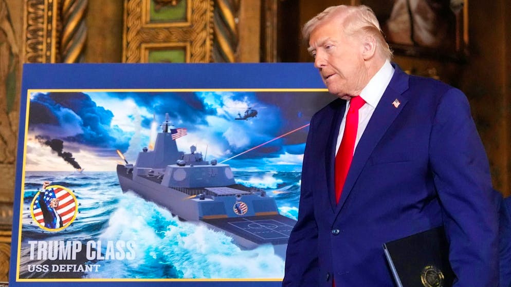 Trump announces construction of new battleships - Gallery. US President Donald Trump announces the construction of new "Trump-class" warships at his resort in Palm Beach on December 22, 2025.