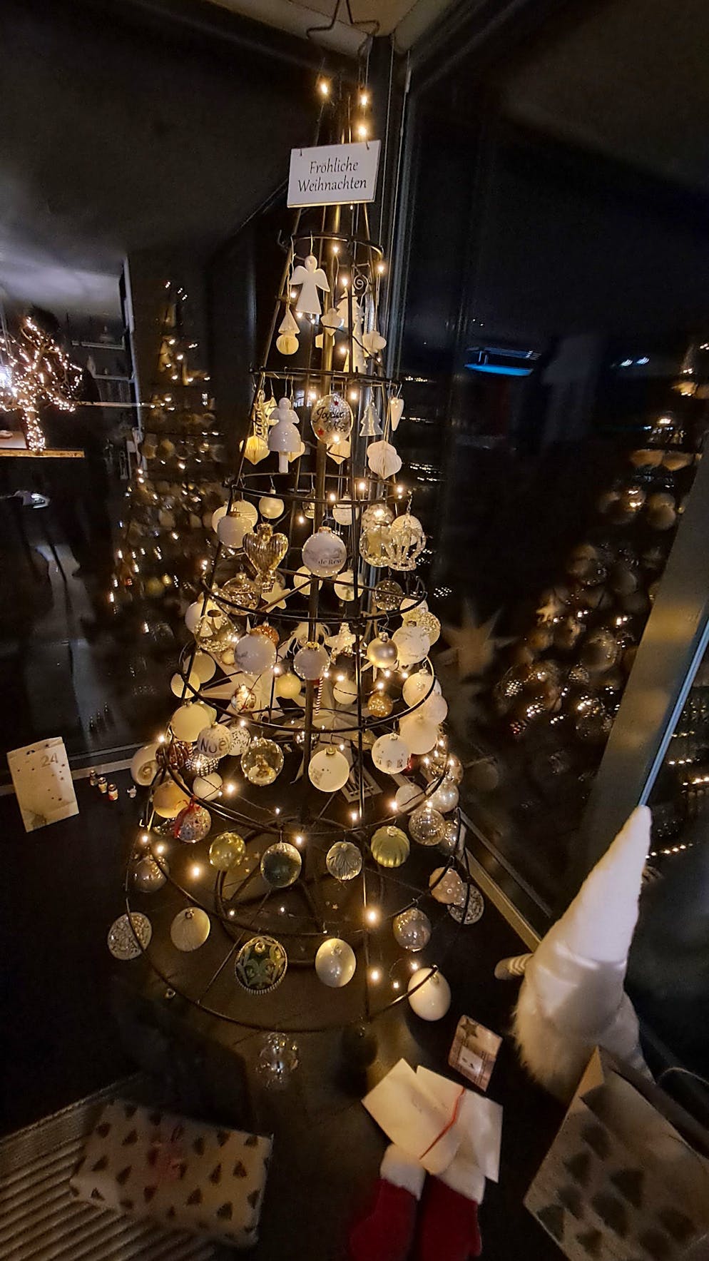 Weihnachtsbäume blue News Leser. Dieser Christbaum steht in Courtaman FR.