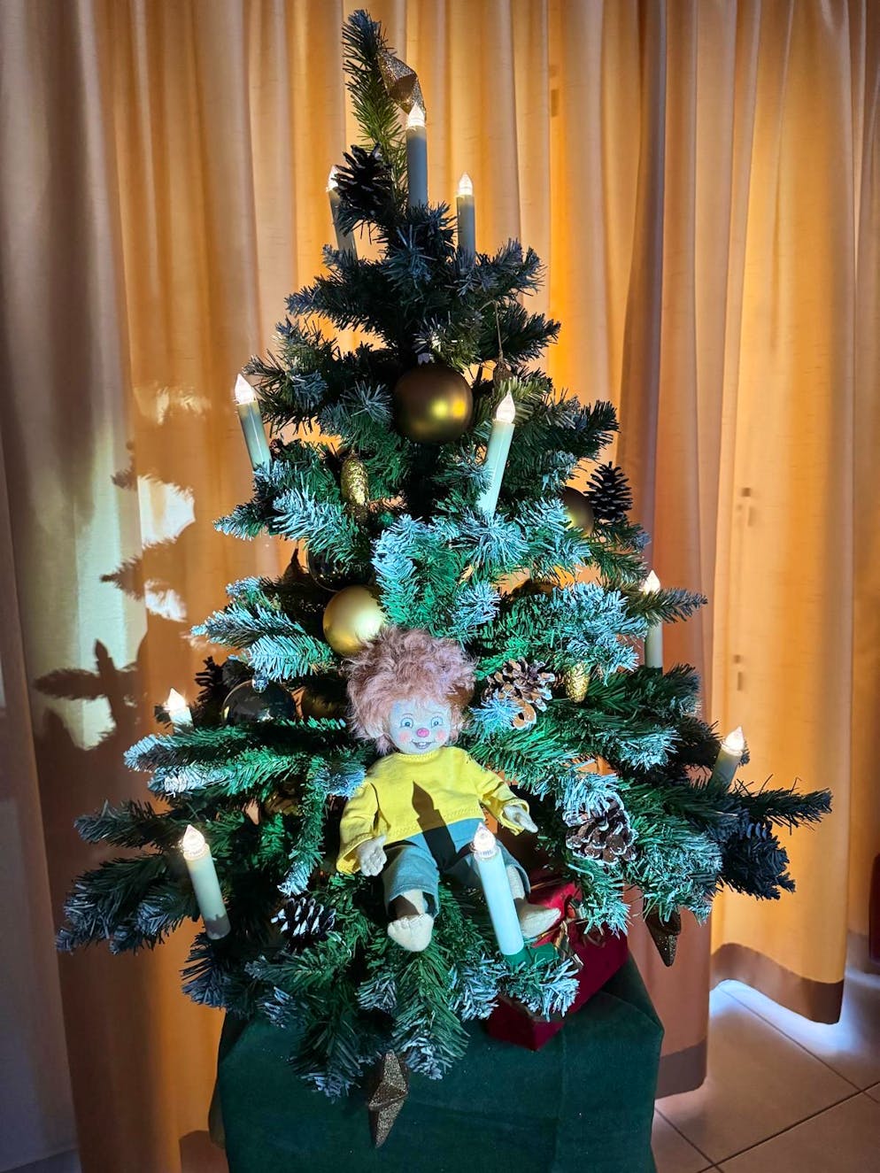 Weihnachtsbäume blue News Leser. In Emmenbrücke LU feiert auch Pumuckl mit.