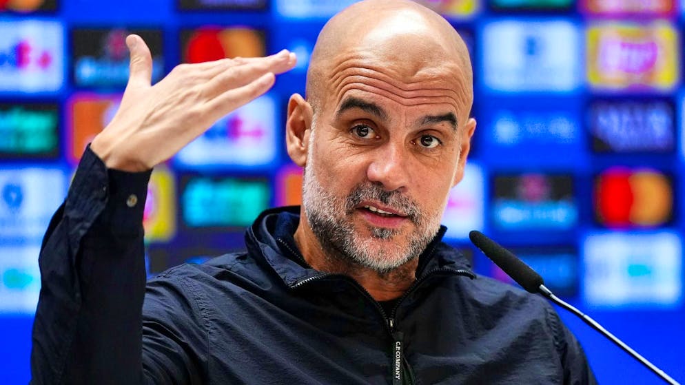 Pep Guardiola warns his players not to overindulge during the festive period. (archive picture)