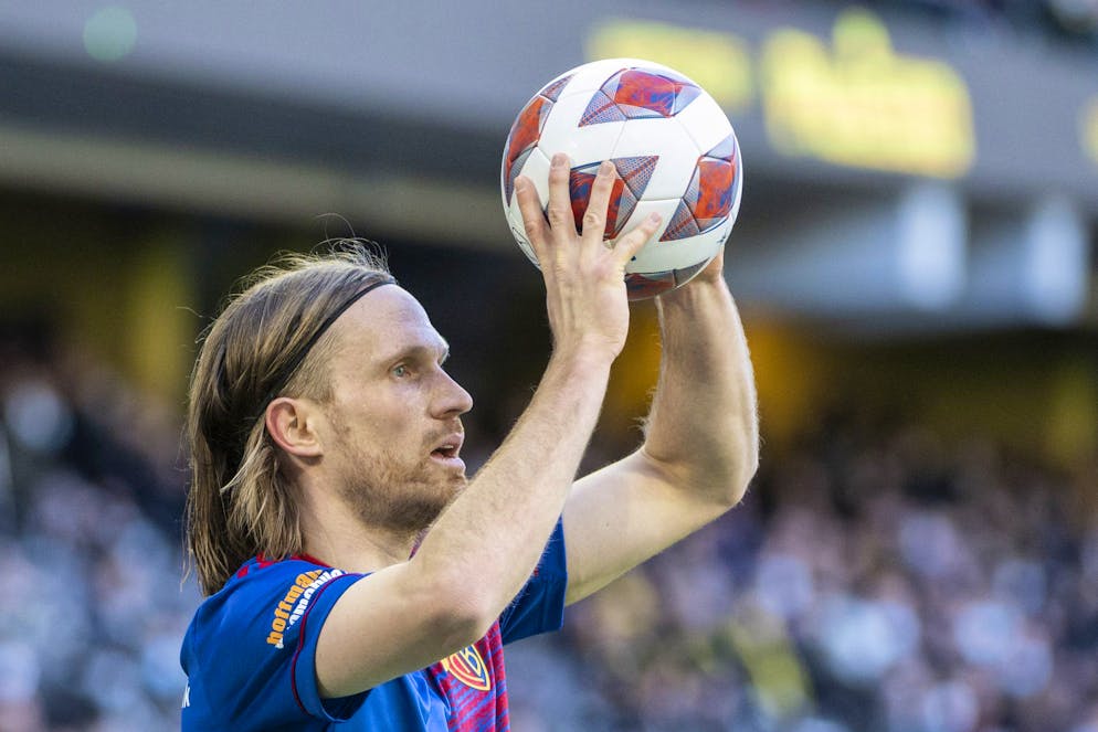 Vom ersten Nati-Porträt zur Fussball-Grösse – wen suchen wir?. Die Frisur hat sich über die Jahre verändert ... Michael Lang hat 2024 seine Karriere beendet und ist heute Fussball-Experte bei blue Sport.