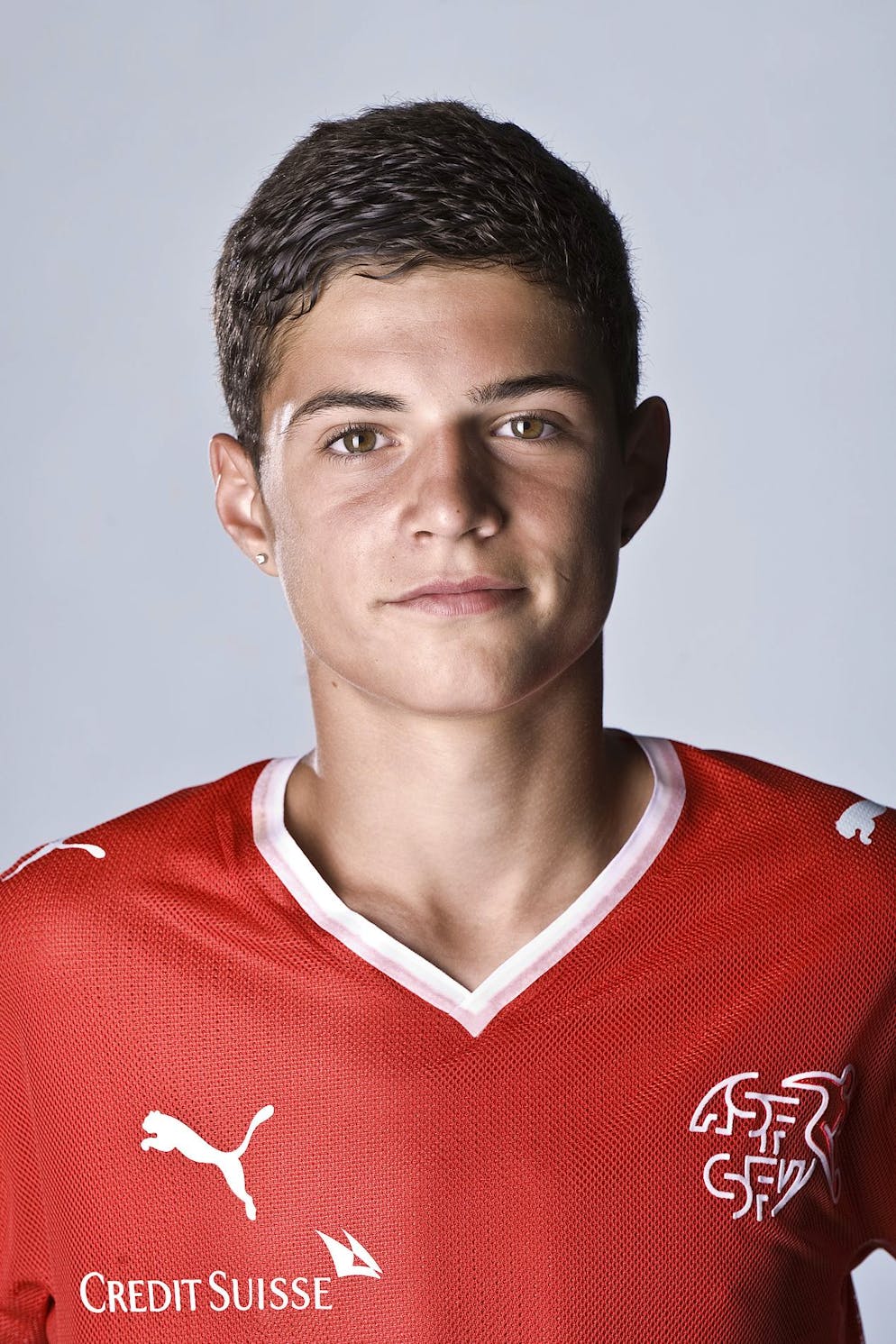 Vom ersten Nati-Porträt zur Fussball-Grösse – wen suchen wir?. Wir beginnen mit einer einfachen Aufgabe. Das ist natürlich ...