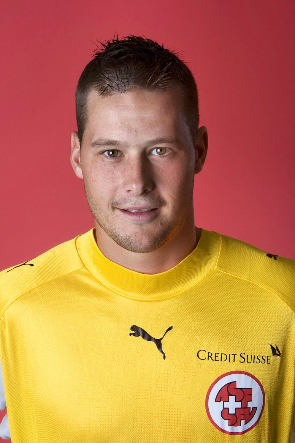 Vom ersten Nati-Porträt zur Fussball-Grösse – wen suchen wir?. Hier zu sehen ist der Sportkoordinator von Borussia Mönchengladbach. Nämlich ...