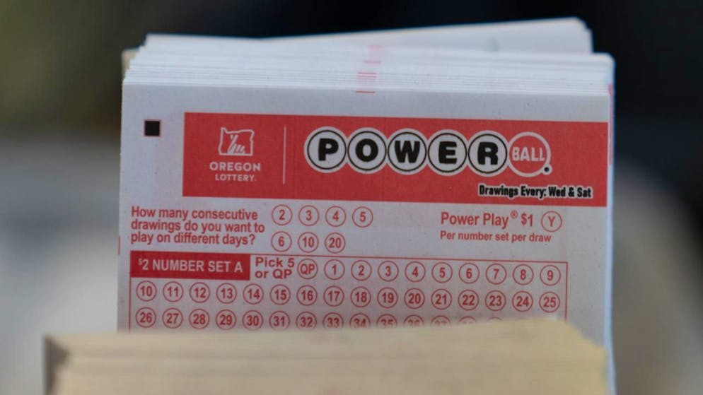 Notte di Natale fortunata. (Immagine d'archivio del 22 dicembre)