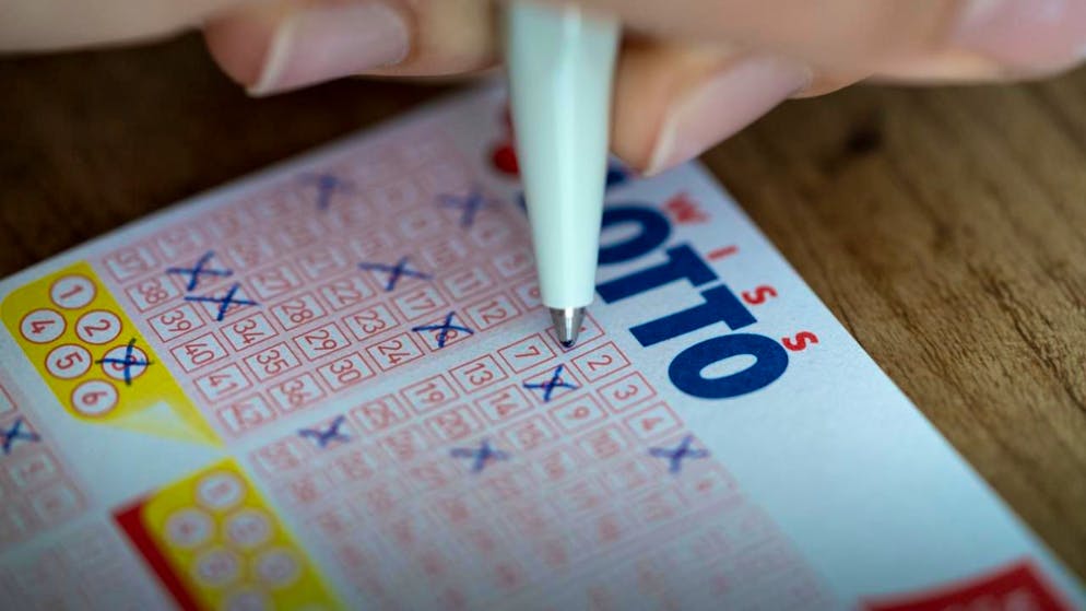 Für die nächste Ziehung am Mittwoch befinden sich 5,8 Millionen Franken im Jackpot. (Archivbild)