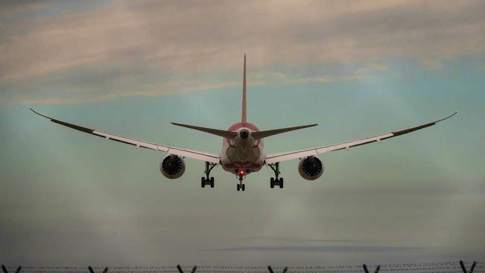 During an attempted deportation in December 2024, a man who had already landed in the Afghan capital Kabul had to travel back to Switzerland. (symbolic image)