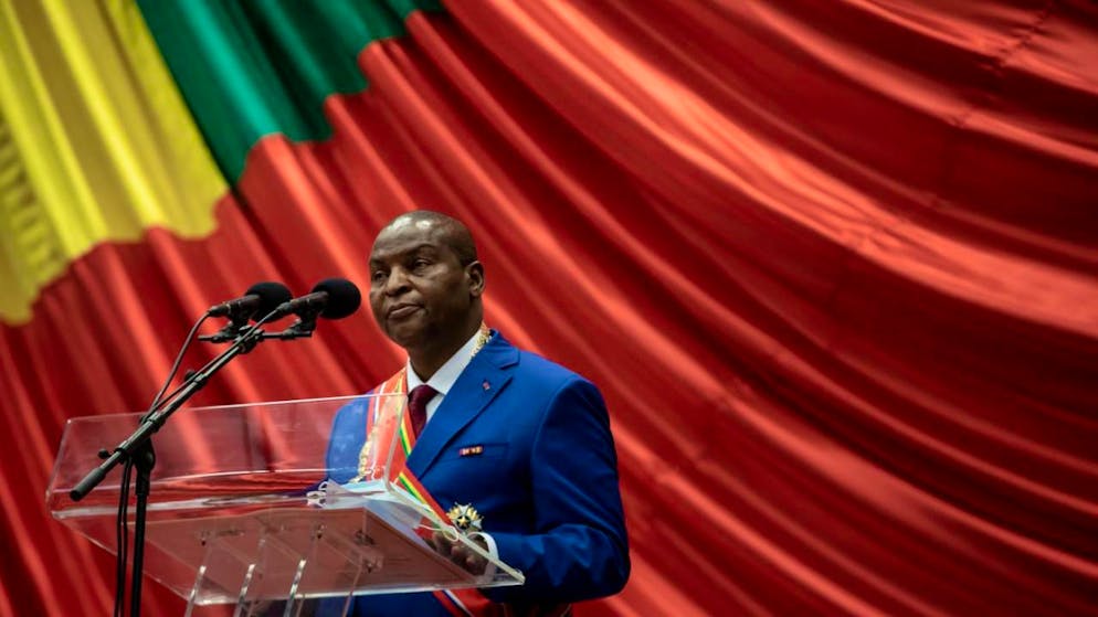 ARCHIV - Faustin-Archange Touadéra, Präsident der Zentralafrikanischen Republik, hält eine Rede während der Zeremonie zu seiner Amtseinführung. In der Zentralafrikanischen Republik wählen die Bürger am Sonntag einen Präsidenten. Foto: Adrienne Surprenant/AP/dpa