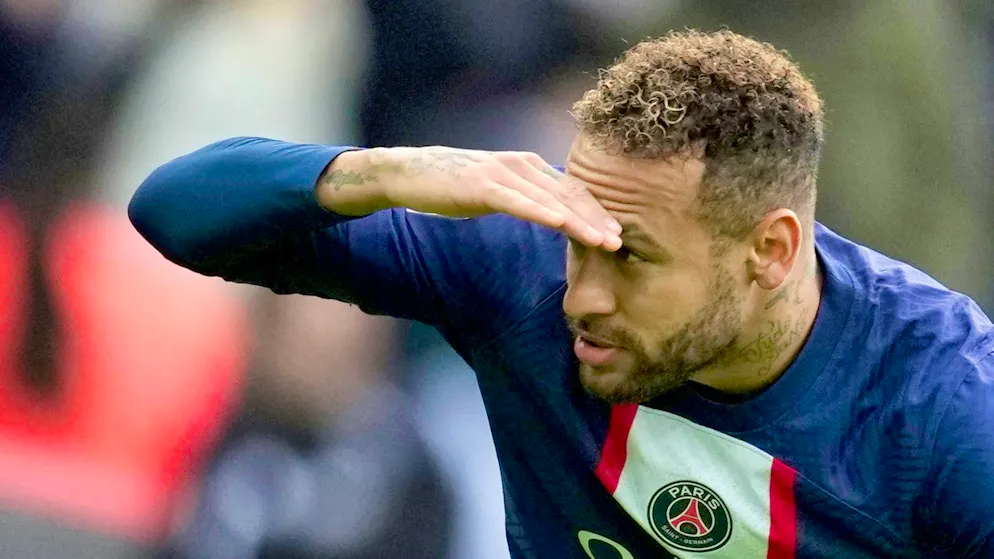 The Brazilian ball wizard Neymar is currently back in his home country.