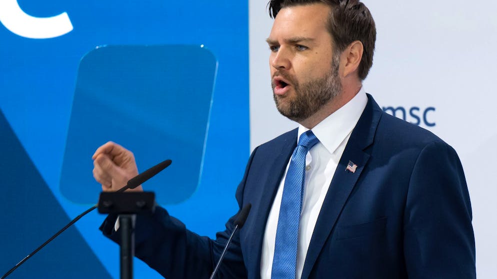 Unusual metaphor. JD Vance compares US economy to the 