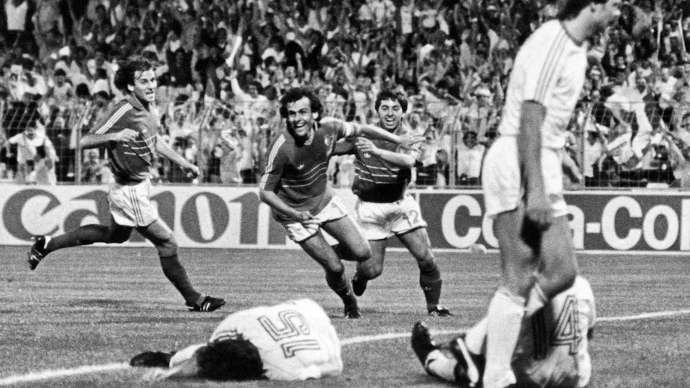 Michel Platini, giocatore francese e superstar.