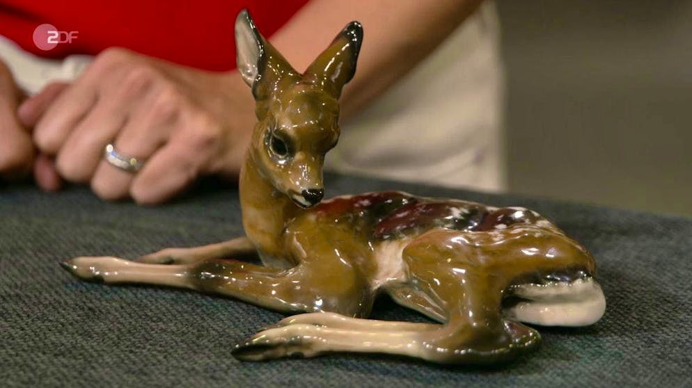 Bares for Rares - The Brummer. According to Bianca Berding, a porcelain fawn from a household clearance was designed by Fritz Heidenreich for Rosenthal.