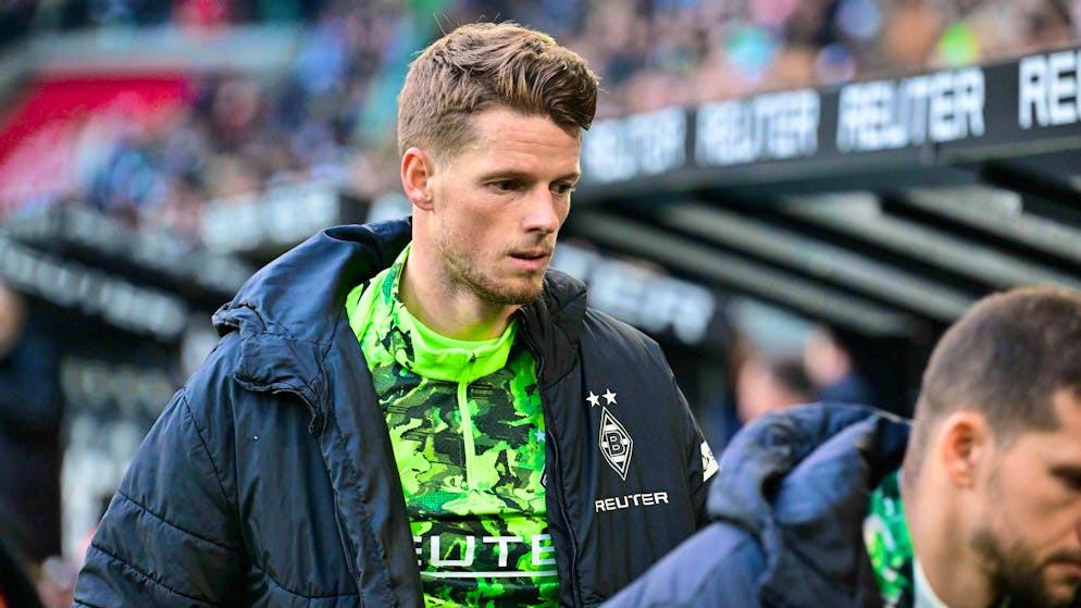 Jonas Omlin went from captain to benchwarmer at Borussia Mönchengladbach.