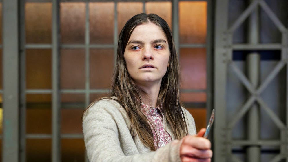 «Tatort» im Check: Natascha Kampusch und Co. – das sind die berühmtesten Langzeitgefangenen. Amanda (Emilie Neumeister) hat Probleme, sich in der Aussenwelt zurechtzufinden.