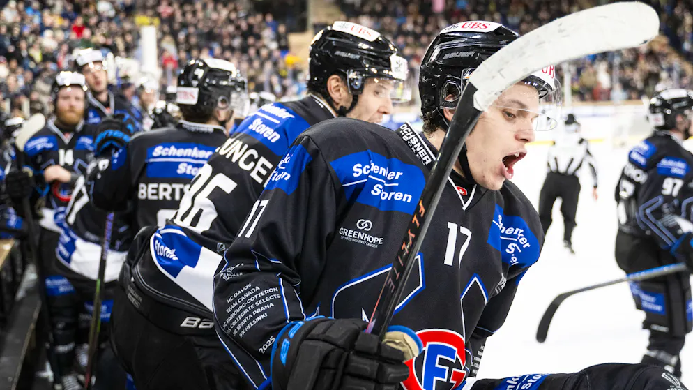 Coupe Spengler. Un choc entre Fribourg et Davos pour une place en finale