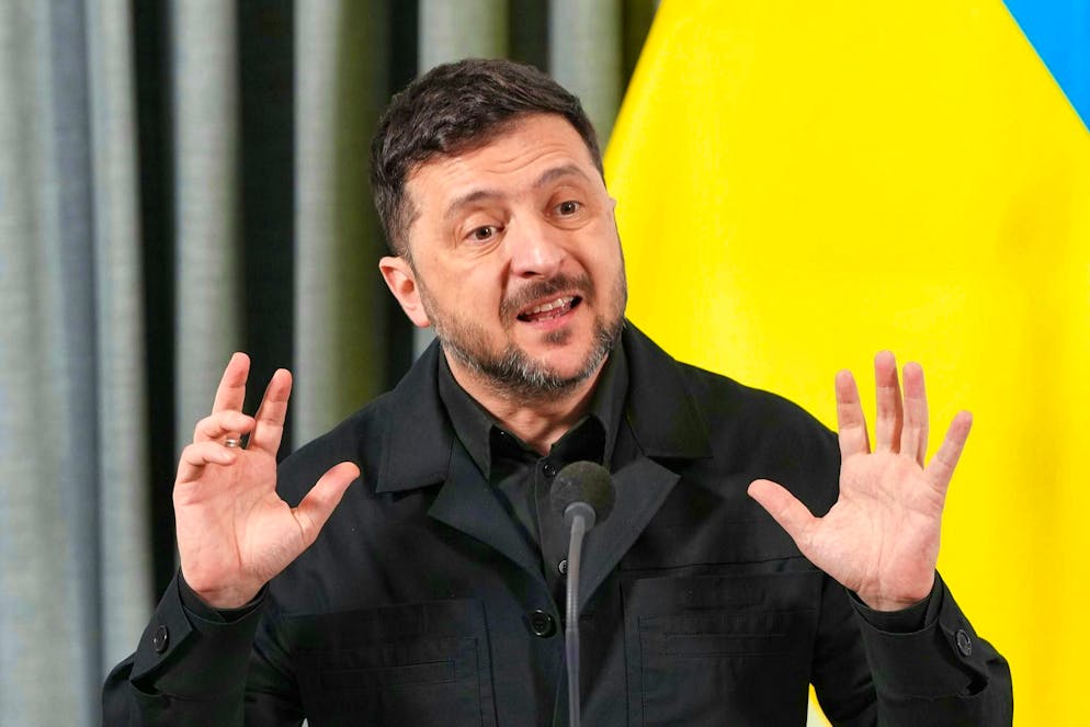 Ukrainian President Volodymyr Zelensky immediately denied the accusations. (archive picture)