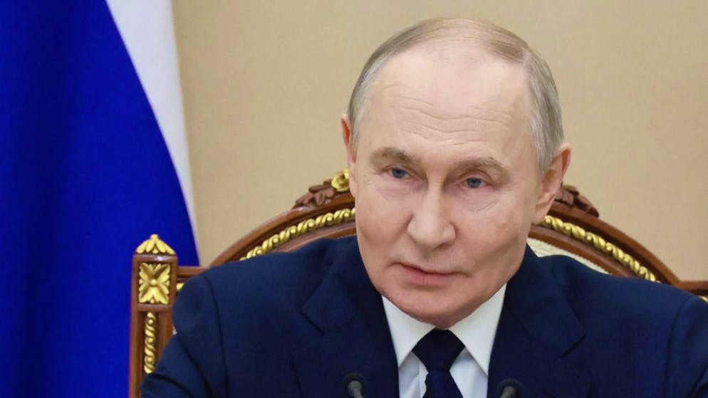 Guerra in Ucraina. Mosca mostra il video del drone che avrebbe attaccato la residenza di Putin