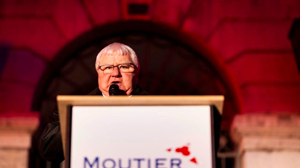 Giura. Per il sindaco di Moutier è la «conclusione di una straordinaria avventura»