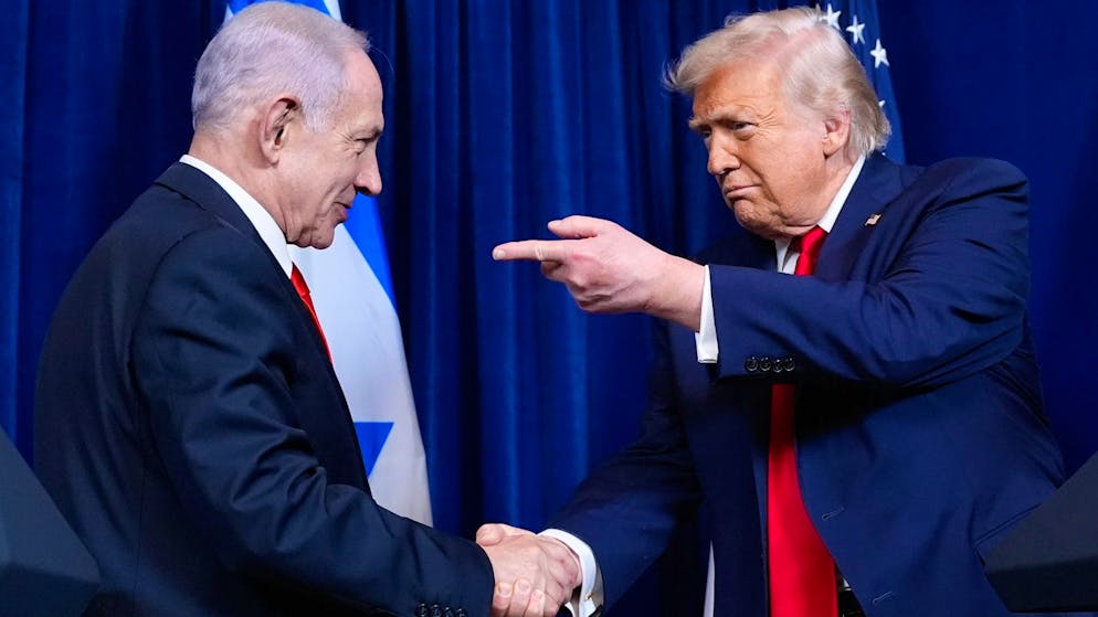 US-Präsident Donald Trump (r.) und der israelische Premierminister Benjamin Netanjahu am Montag bei einer Pressekonferenz in Florida.