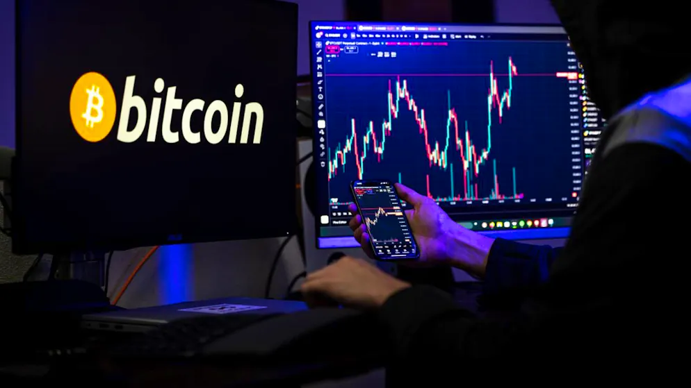 Devises électroniques. Le bitcoin perd des plumes après une année 2025 difficile