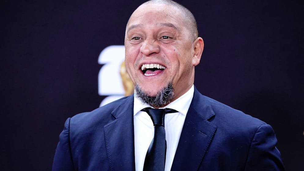 Heart operation. Ex-football star Roberto Carlos operated on in Brazil